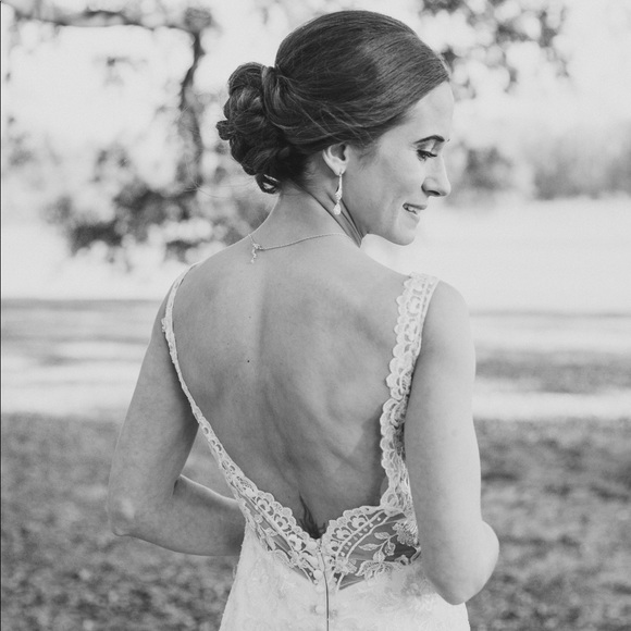 Meet your posher, Amber! 😊 - Picture 2 of 6